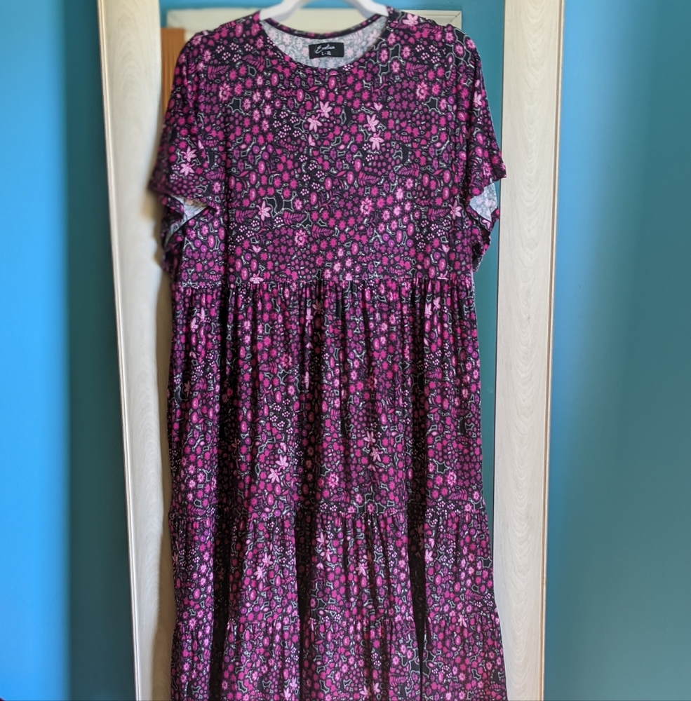 Little Tiny Flowers Pink Slinky To Touch - Baby Doll Tiered Maxi Dress